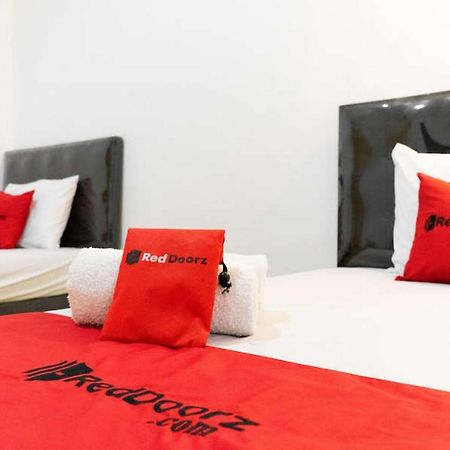 Reddoorz Near Sam Poo Kong 3 Semarang Otel Dış mekan fotoğraf