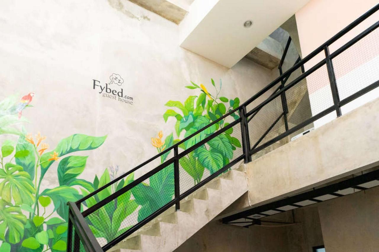 Reddoorz Near Sam Poo Kong 3 Semarang Otel Dış mekan fotoğraf