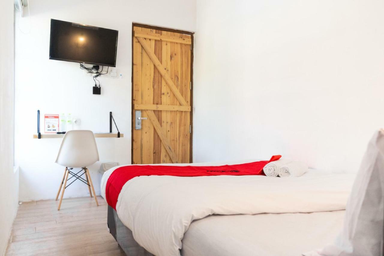 Reddoorz Near Sam Poo Kong 3 Semarang Otel Dış mekan fotoğraf