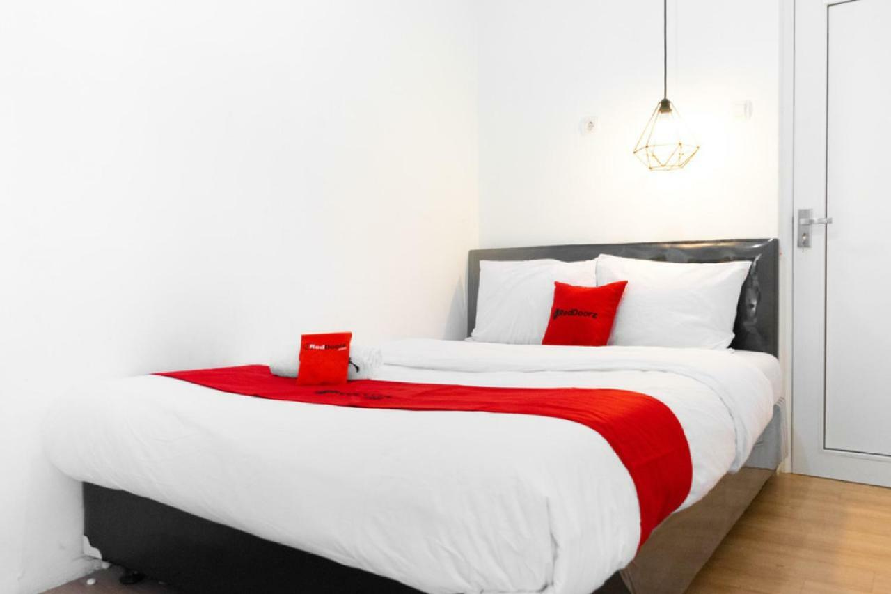 Reddoorz Near Sam Poo Kong 3 Semarang Otel Dış mekan fotoğraf